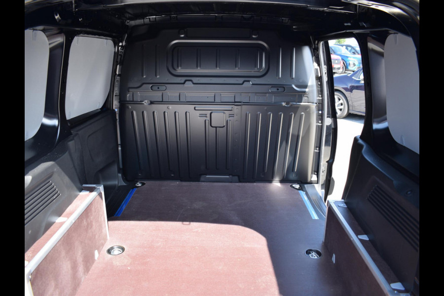 Opel Combo Electric 136 L1 50kWh | 0% RENTE | BETIMMERING | CAMERA + SENSOREN | NAVIGATIE