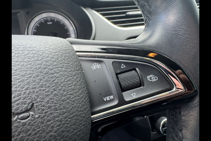 Škoda Octavia Combi 1.0 TSI Greentech Ambition Navigatie, Half Leder, Cruise control, stoelverwarming . Een proefrit levert het bewijs. Neem contact op en we maken een afspraak!
