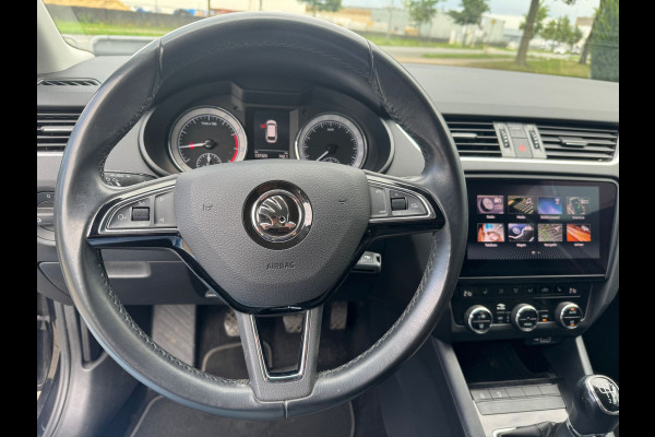 Škoda Octavia Combi 1.0 TSI Greentech Ambition Navigatie, Half Leder, Cruise control, stoelverwarming . Een proefrit levert het bewijs. Neem contact op en we maken een afspraak!