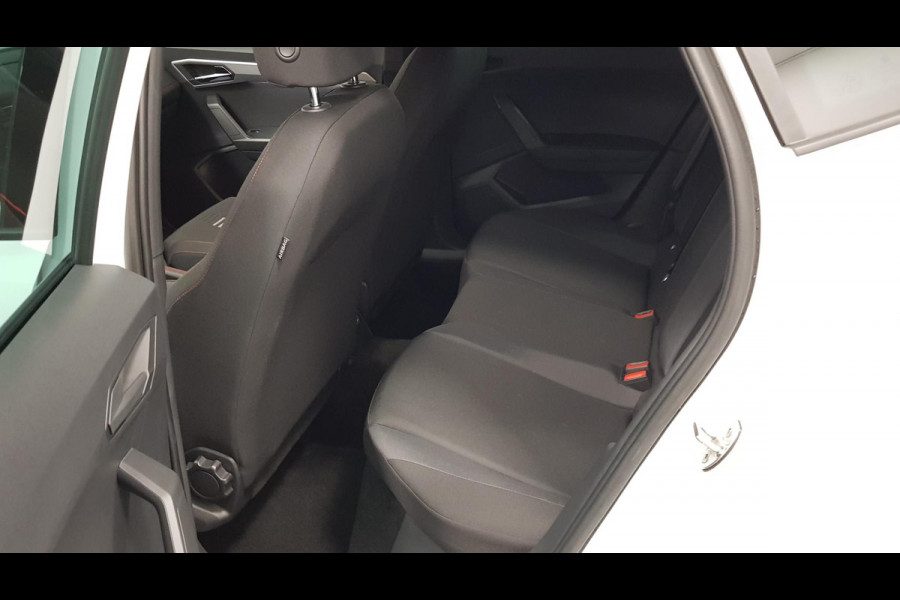 Seat Ibiza 1.0 TSI 110pk DSG FR | Climate Control | Parkeer sensoren | Verwarmde voorstoelen | DAB | Lichtmetalen velgen