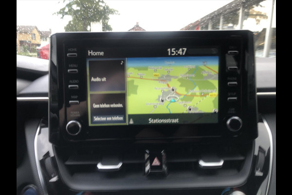 Toyota Corolla 2.0 Hybrid First Edition Plus | Dodehoekherkenning, Parkeersensoren, Stoel + Stuurverwarming, 17 inch, Weinig KM!