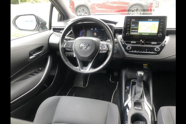 Toyota Corolla 2.0 Hybrid First Edition Plus | Dodehoekherkenning, Parkeersensoren, Stoel + Stuurverwarming, 17 inch, Weinig KM!