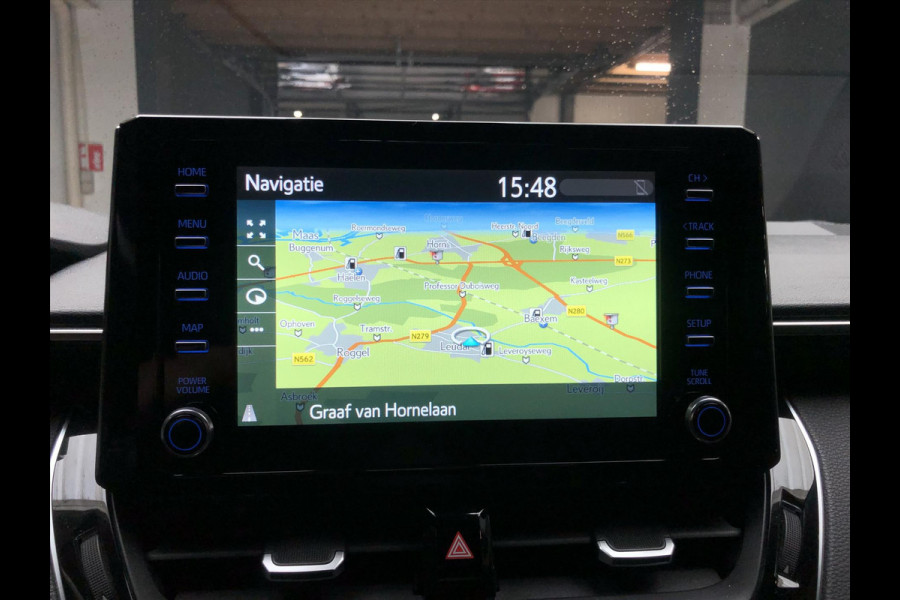 Toyota Corolla 2.0 Hybrid First Edition Plus | Dodehoekherkenning, Parkeersensoren, Stoel + Stuurverwarming, 17 inch, Weinig KM!