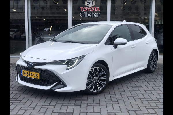 Toyota Corolla 2.0 Hybrid First Edition Plus | Dodehoekherkenning, Parkeersensoren, Stoel + Stuurverwarming, 17 inch, Weinig KM!