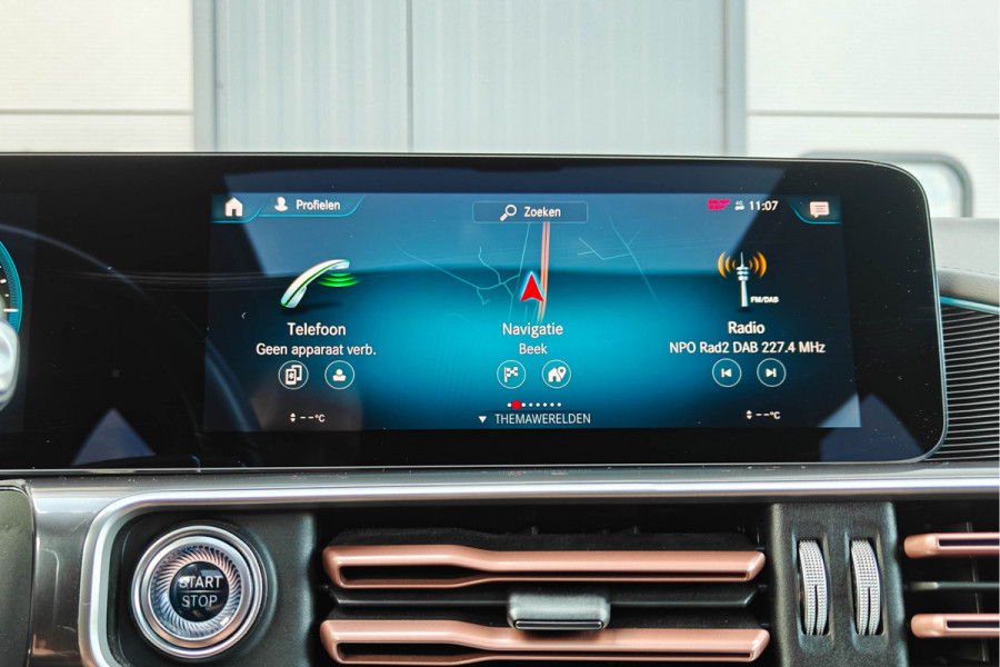Mercedes-Benz EQC 400 4MATIC 360 Camera Burmester Trekhaak Pano BTW auto Dealer onderhouden.