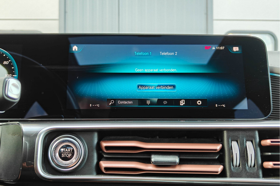 Mercedes-Benz EQC 400 4MATIC 360 Camera Burmester Trekhaak Pano BTW auto Dealer onderhouden.