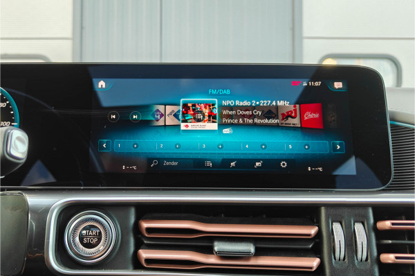 Mercedes-Benz EQC 400 4MATIC 360 Camera Burmester Trekhaak Pano BTW auto Dealer onderhouden.