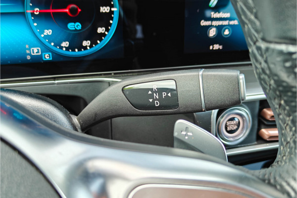Mercedes-Benz EQC 400 4MATIC 360 Camera Burmester Trekhaak Pano BTW auto Dealer onderhouden.