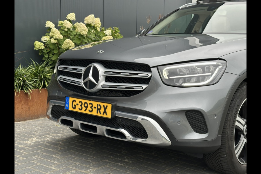 Mercedes-Benz GLC 200 Bus. Sol. Ltd M20 NAVI PANO CLIMATE CAMERA SIDESTEPS