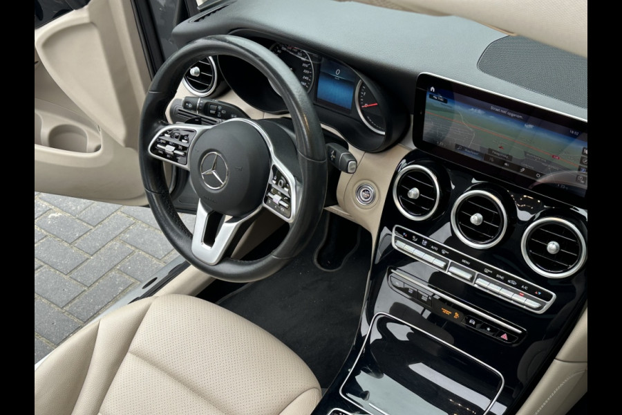 Mercedes-Benz GLC 200 Bus. Sol. Ltd M20 NAVI PANO CLIMATE CAMERA SIDESTEPS