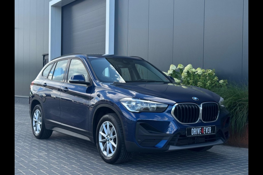 BMW X1 sDrive18i 12-2019 NAVI CLIMATE PDC TREKHAAK SPORTVELGEN