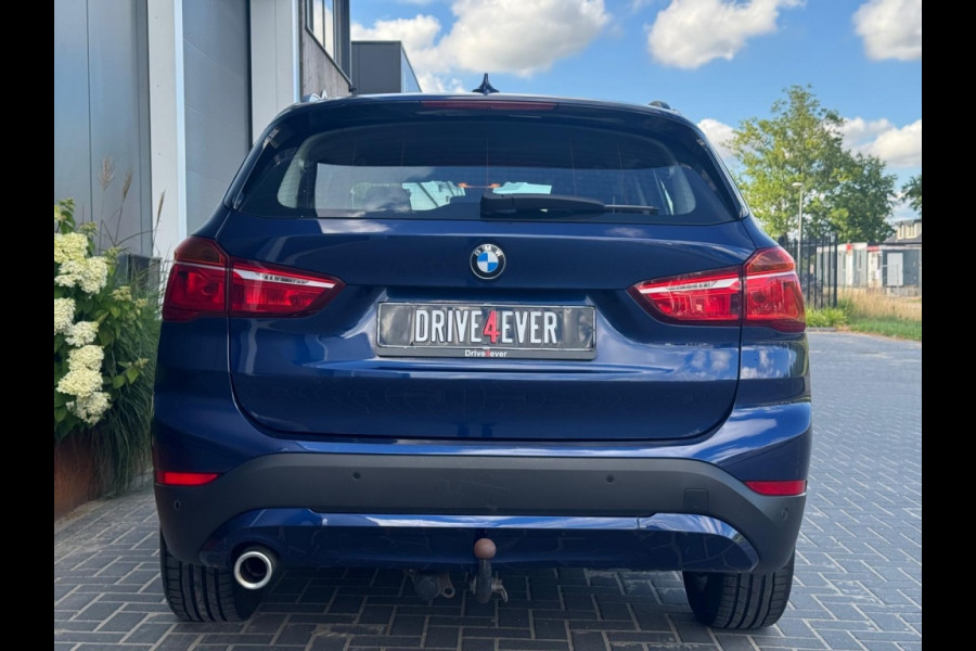 BMW X1 sDrive18i 12-2019 NAVI CLIMATE PDC TREKHAAK SPORTVELGEN