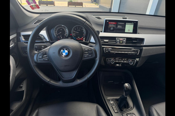 BMW X1 sDrive18i 12-2019 NAVI CLIMATE PDC TREKHAAK SPORTVELGEN