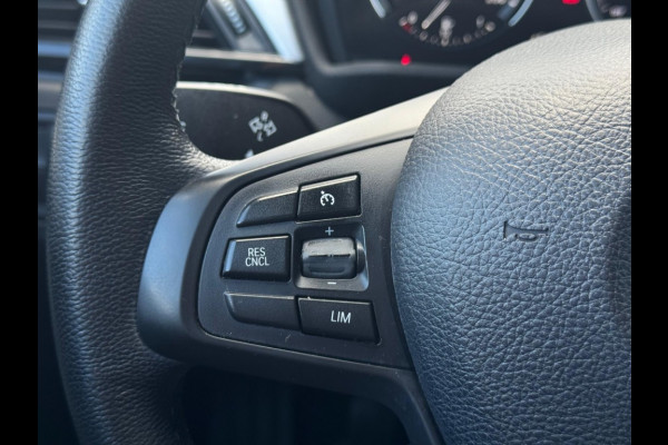 BMW X1 sDrive18i 12-2019 NAVI CLIMATE PDC TREKHAAK SPORTVELGEN