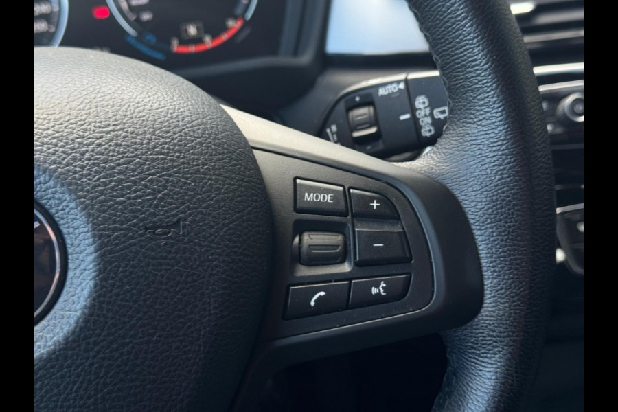 BMW X1 sDrive18i 12-2019 NAVI CLIMATE PDC TREKHAAK SPORTVELGEN