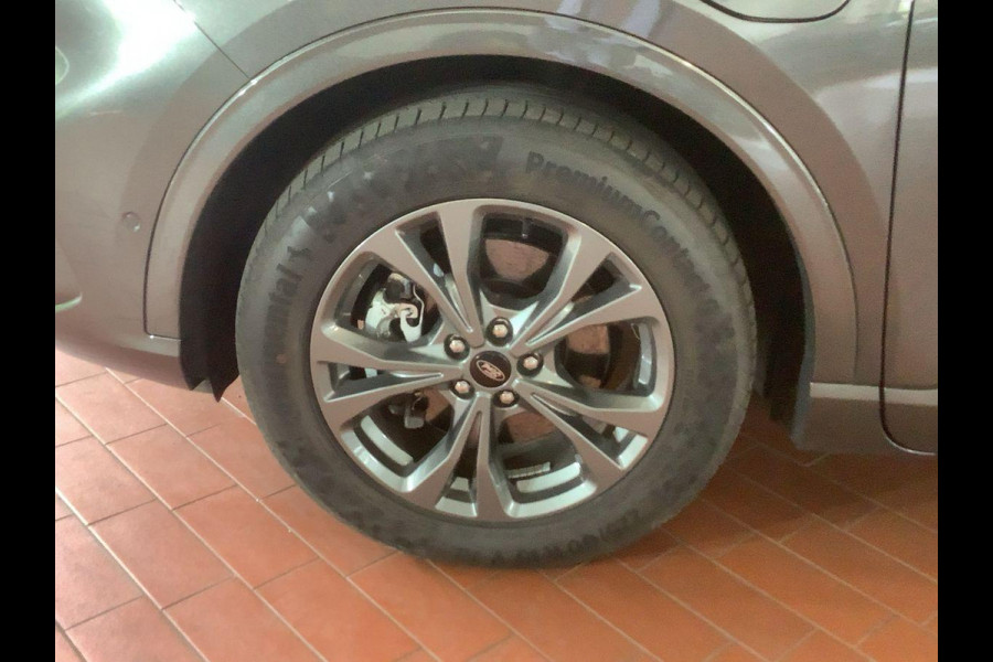 Ford Kuga 2.5 PHEV ST-Line X | Adaptive cruise control | Winter Pack | Dodehoeksensoren | Camera | Bang&Olufsen