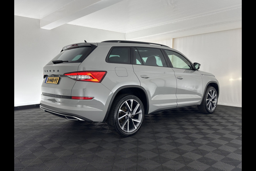 Škoda Kodiaq 1.5 TSI Sportline Business Aut. *PANO | LEATHER-ALCANTARA | FULL-LED | ADAPTIVE-CRUISE | BLIND-SPOT | MEMORY-PACK | CANTON-SOUND | CAMERA | KEYLESS | DIGI-COCKPIT | HEATED-SPORTSEATS | DAB+ | AMBIENT-LIGHT | CARBON | .