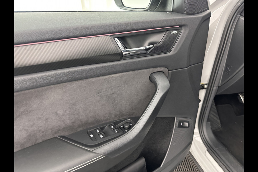 Škoda Kodiaq 1.5 TSI Sportline Business Aut. *PANO | LEATHER-ALCANTARA | FULL-LED | ADAPTIVE-CRUISE | BLIND-SPOT | MEMORY-PACK | CANTON-SOUND | CAMERA | KEYLESS | DIGI-COCKPIT | HEATED-SPORTSEATS | DAB+ | AMBIENT-LIGHT | CARBON | .