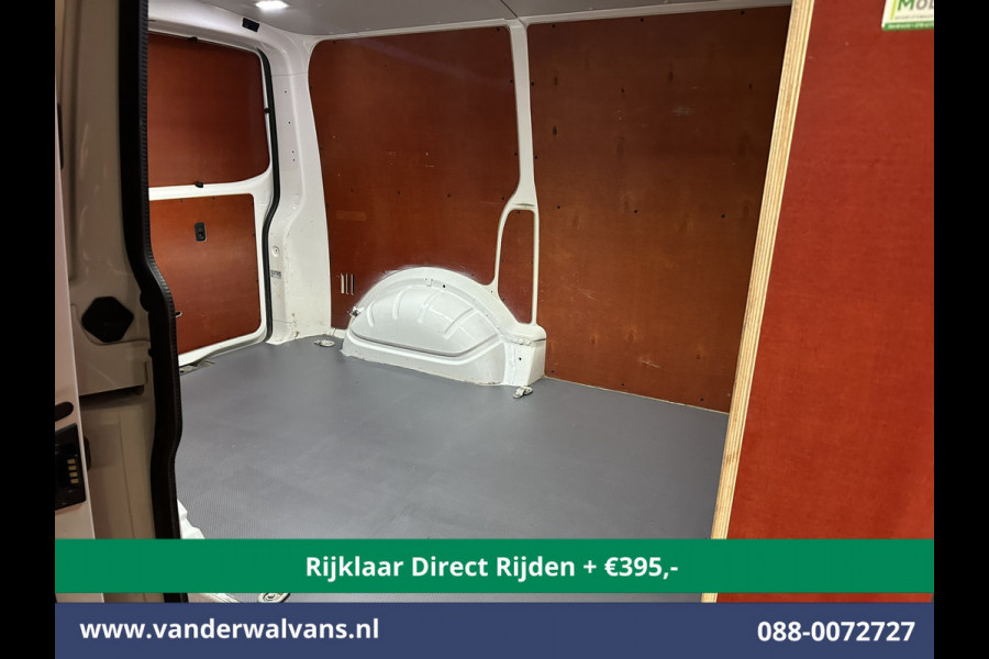 Volkswagen Transporter 2.0 TDI 111pk L1H1 Euro6 *Rijklaar Direct Rijden* Airco | Camera | Apple Carplay | Android Auto | Cruisecontrol Trekhaak, Parkeersensoren