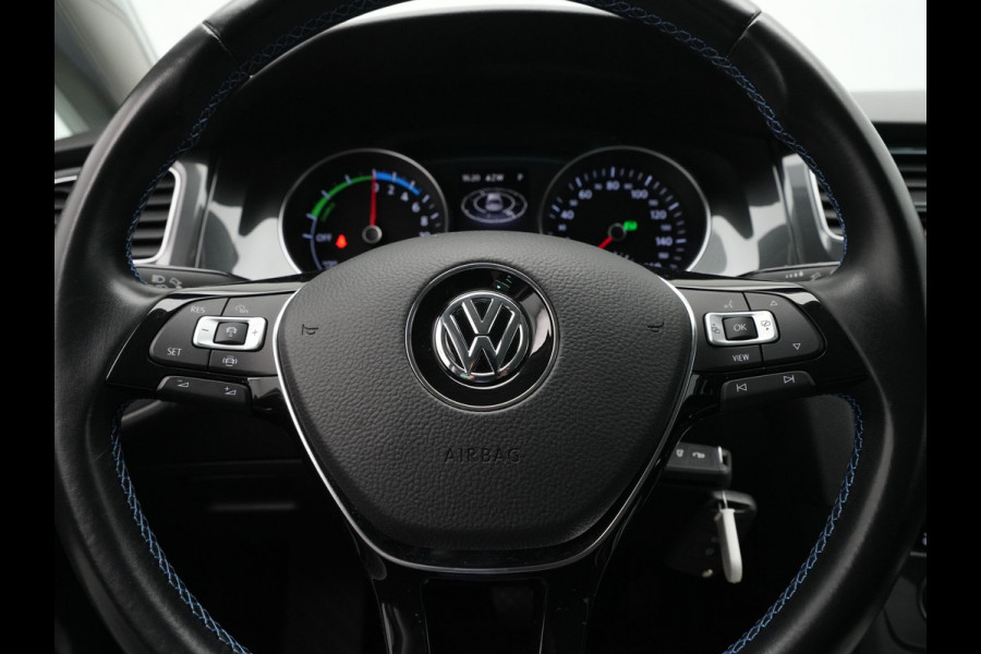 Volkswagen e-Golf E-DITION Navigatie Pdc Stoelverwarming Acc Carplay 126