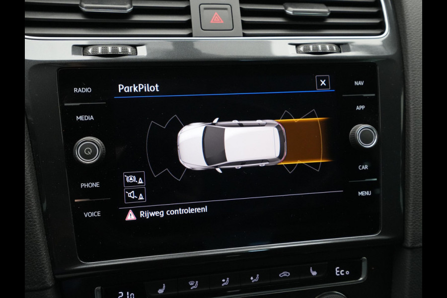 Volkswagen e-Golf E-DITION Navigatie Pdc Stoelverwarming Acc Carplay 126