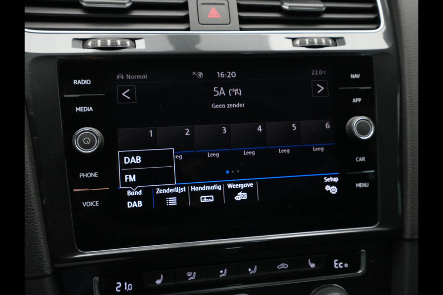 Volkswagen e-Golf E-DITION Navigatie Pdc Stoelverwarming Acc Carplay 126