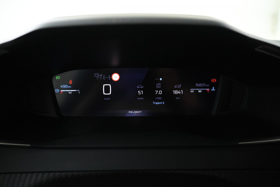 Peugeot 2008 1.2 PureTech 100 Allure Fabrieksgarantie, Apple carplay, Navigatie,