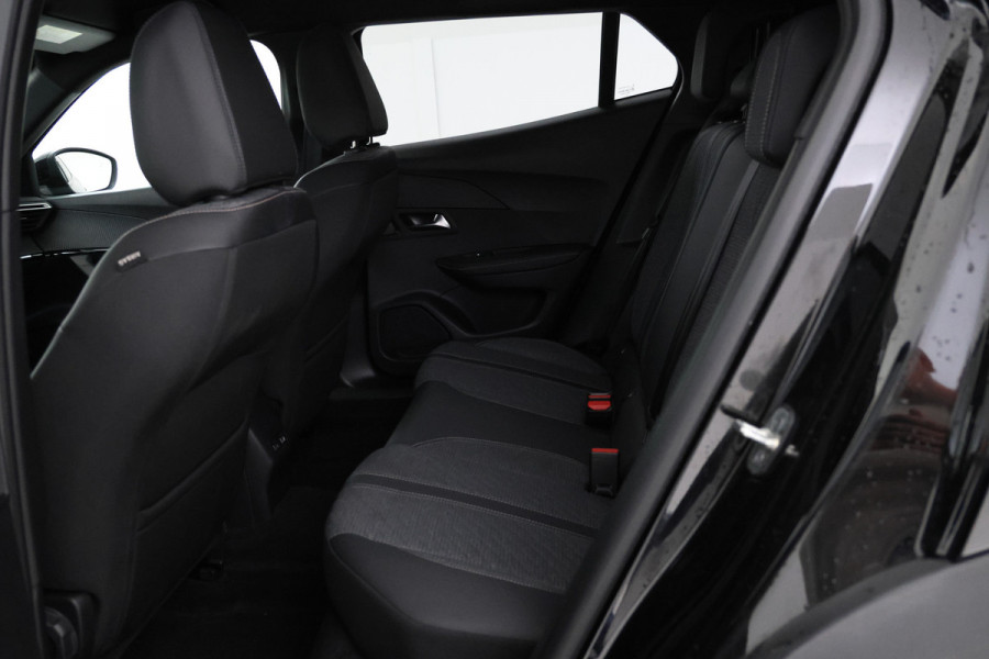 Peugeot 2008 1.2 PureTech 100 Allure Fabrieksgarantie, Apple carplay, Navigatie,