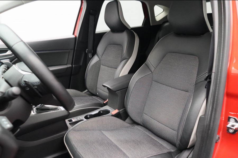 Renault Captur 1.3 TCe 140 Intens Trekhaak Climate/control Navigatie