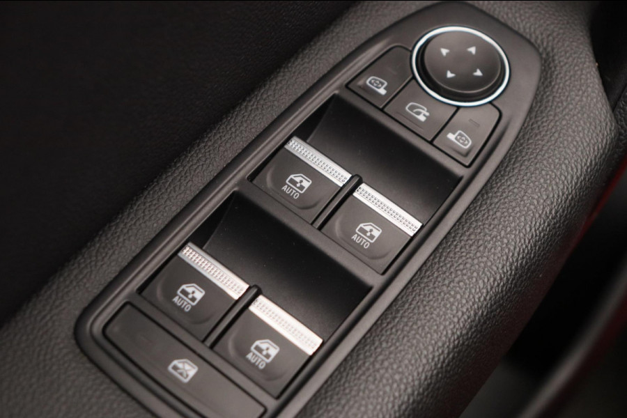 Renault Captur 1.3 TCe 140 Intens Trekhaak Climate/control Navigatie