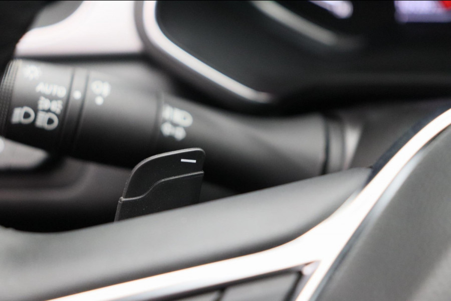 Renault Captur 1.3 TCe 140 Intens Trekhaak Climate/control Navigatie