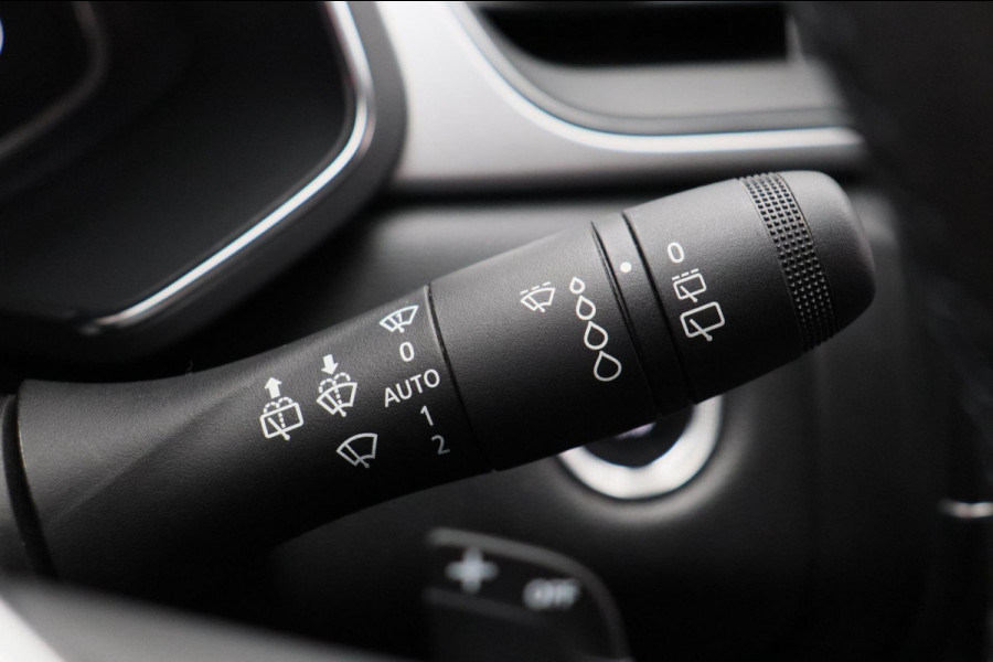 Renault Captur 1.3 TCe 140 Intens Trekhaak Climate/control Navigatie