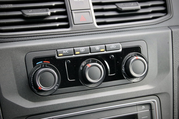 Volkswagen Caddy 2.0 TDI 185 PK | CarPlay | Cruise control | Imperiaal | Airco | Elek. ramen | NAP Logisch | Nieuwe APK | Onderhoudsbeurt | LM Velgen | Euro 6
