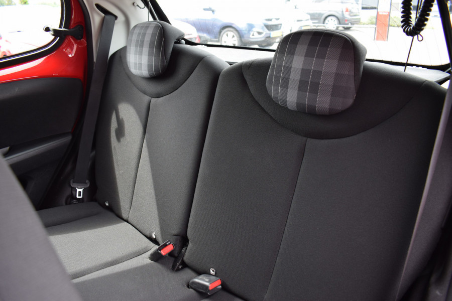 Peugeot 108 1.0 e-VTi Active | 5 Deuren | Airco | Bluetooth | Elektrische Ramen