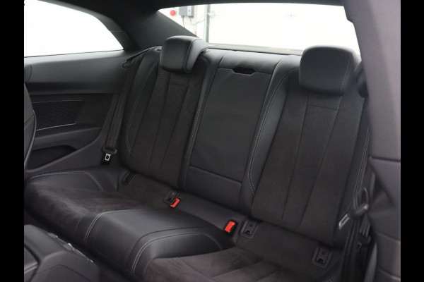 Audi A5 Coupé 2.0 TFSI MHEV S-Line | Bang & Olufsen | Stoelverwarming | Leder/Alcantara | Navigatie | Full LED | Sportstoelen | Parkeerhulp