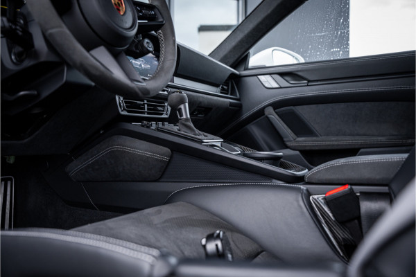 Porsche 911 992 4.0 GT3 - Carbon | Bose | Alcantara