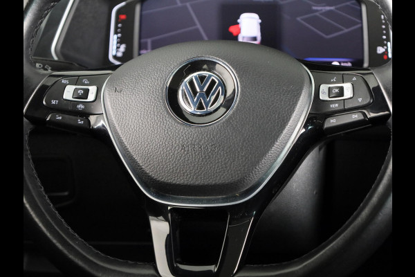 Volkswagen Tiguan 2.0 TSI 4Motion Highline Business R 190 PK | Automaat (DSG) | wegklapbare trekhaak | Panoramadak | Led | Digitaal dashboard