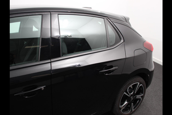 Opel Corsa 1.2 100pk Turbo Elegance Sky | Panoramadak | Stuurverwarming |  | Climate control | Cruise control | LED | Stoelverwarming | Camera | Navigatie | Apple Carplay/ Android Auto |