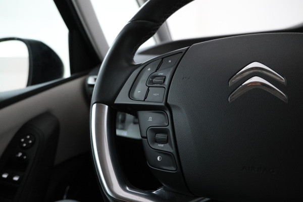 Citroën Grand C4 Spacetourer 1.2 PureTech Shine 7 Persoons, Navigatie, Panorama, Trekhaak
