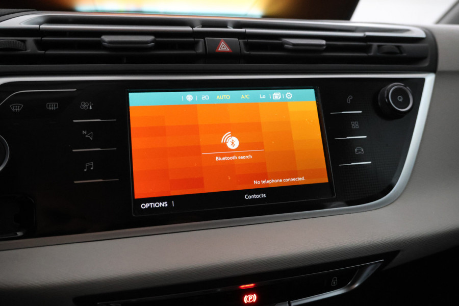 Citroën Grand C4 Spacetourer 1.2 PureTech Shine 7 Persoons, Navigatie, Panorama, Trekhaak