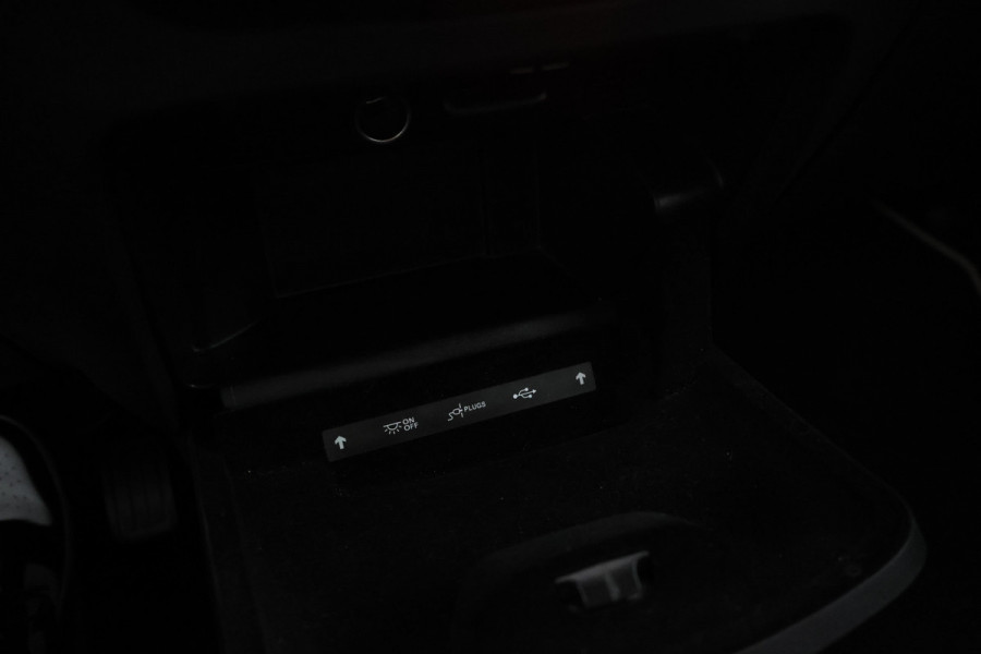 Citroën Grand C4 Spacetourer 1.2 PureTech Shine 7 Persoons, Navigatie, Panorama, Trekhaak