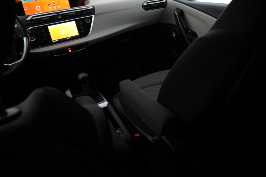 Citroën Grand C4 Spacetourer 1.2 PureTech Shine 7 Persoons, Navigatie, Panorama, Trekhaak