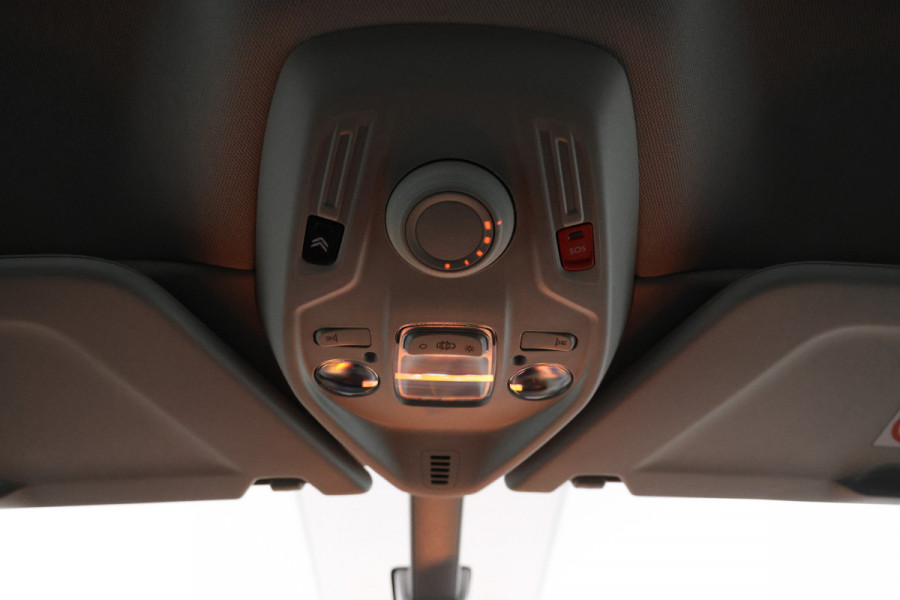 Citroën Grand C4 Spacetourer 1.2 PureTech Shine 7 Persoons, Navigatie, Panorama, Trekhaak