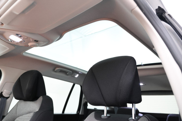 Citroën Grand C4 Spacetourer 1.2 PureTech Shine 7 Persoons, Navigatie, Panorama, Trekhaak