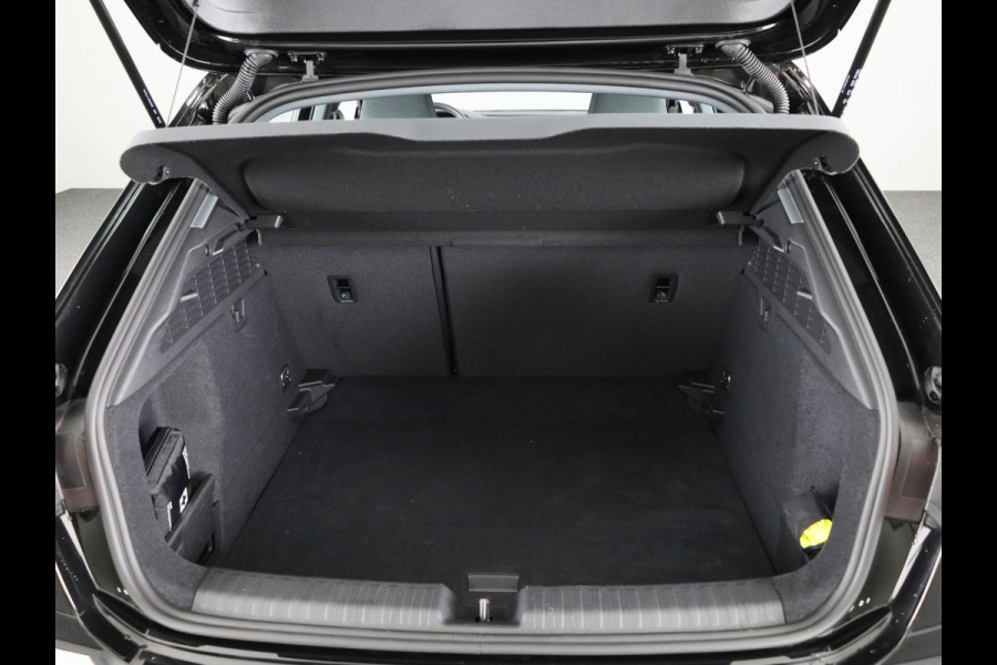 Audi A3 Sportback 30 TFSI Advanced Edition 116pk S-tronic | Navigatie | optiekpakket zwart plus | Apple Carplay/Android Auto
