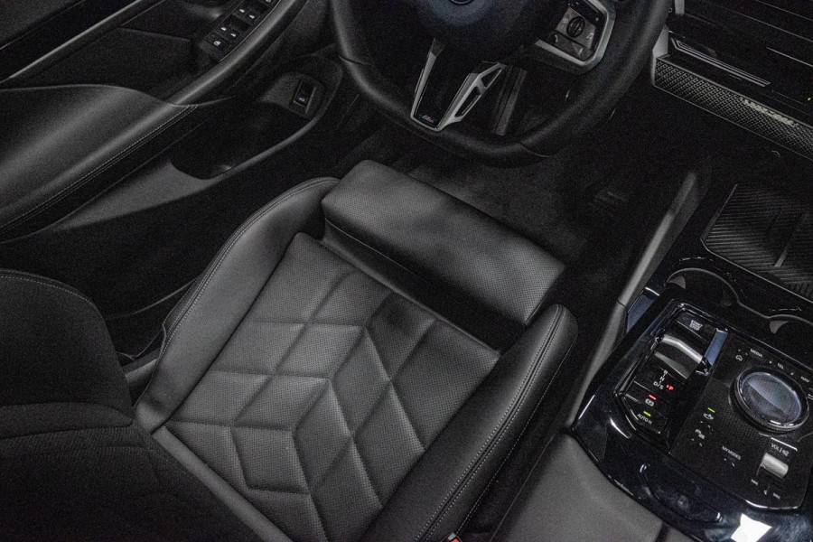 BMW 5 Serie Touring 540d xDrive *M-Sport Pro / Bowers & Wilkins / Panorama / Actieve-Stoelventilatie / Standverwarming / Surround-View*