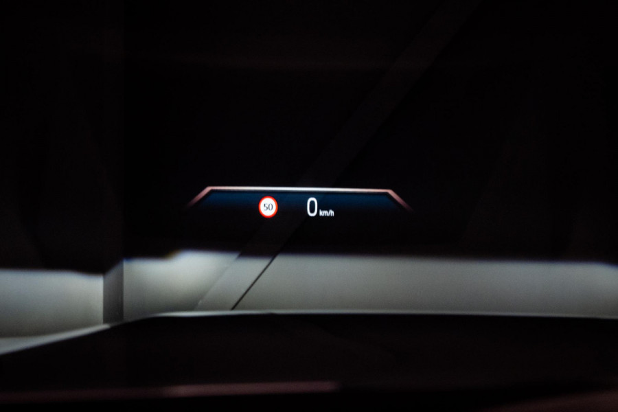BMW 5 Serie Touring 540d xDrive *M-Sport Pro / Bowers & Wilkins / Panorama / Actieve-Stoelventilatie / Standverwarming / Surround-View*