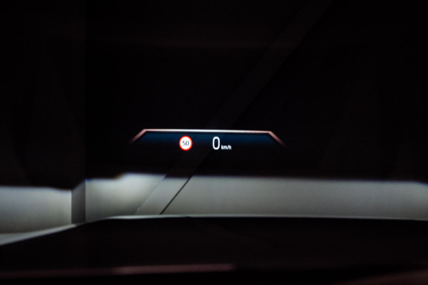 BMW 5 Serie Touring 540d xDrive *M-Sport Pro / Bowers & Wilkins / Panorama / Actieve-Stoelventilatie / Standverwarming / Surround-View*