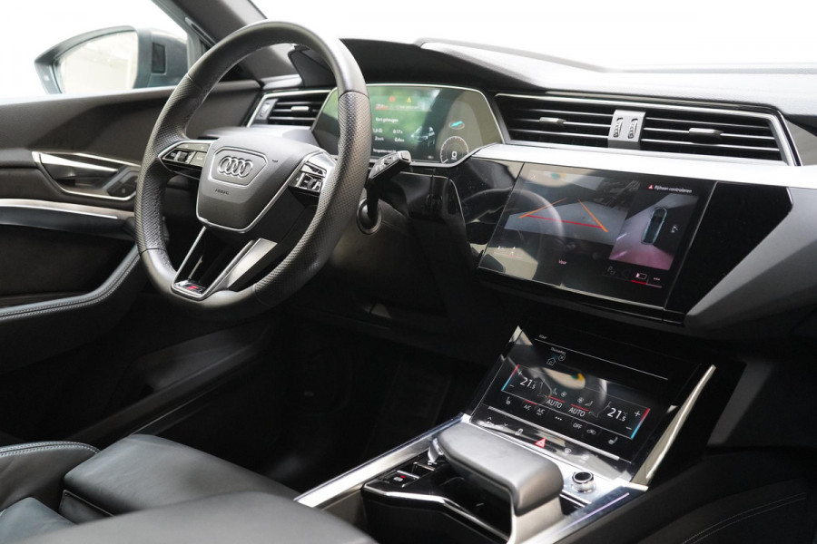 Audi Q8 e-tron 55 quattro 408pk S Edition 115 kWh | Head-Up | BTW | Panoramadak | Leder | Keyless | Trekhaak afn. | B&O Audi Q8 e-tron 55 quattro 408pk S Edition 115 kWh | Head-Up | BTW | Panoramadak | Leder | Keyless | Trekhaak afn. | B&O