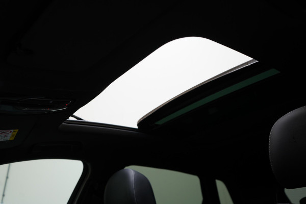 Audi Q8 e-tron 55 quattro 408pk S Edition 115 kWh | Head-Up | BTW | Panoramadak | Leder | Keyless | Trekhaak afn. | B&O Audi Q8 e-tron 55 quattro 408pk S Edition 115 kWh | Head-Up | BTW | Panoramadak | Leder | Keyless | Trekhaak afn. | B&O